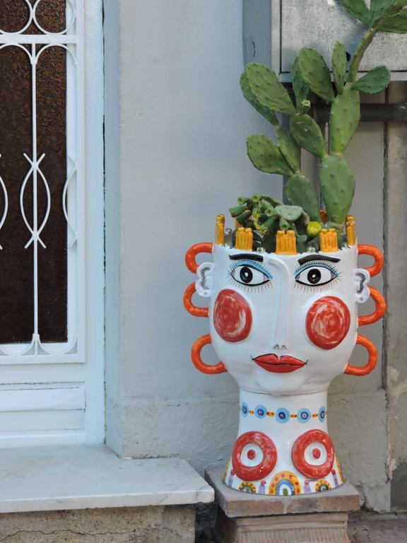B&B Il Muro Vecchio Giardini Naxos Luaran gambar