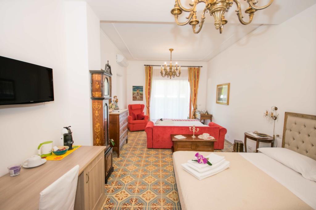 B&B Il Muro Vecchio Giardini Naxos Luaran gambar